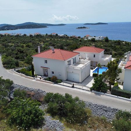 Maneni Villa โรกอซนิซา ภายนอก รูปภาพ